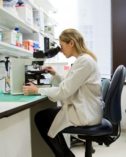 grayledge research in the lab